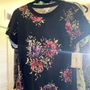 NWT Lularoe Floral Liv T